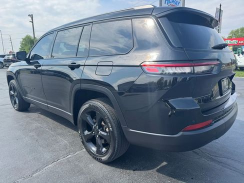 Used 2023 Jeep Grand Cherokee L Laredo image 15