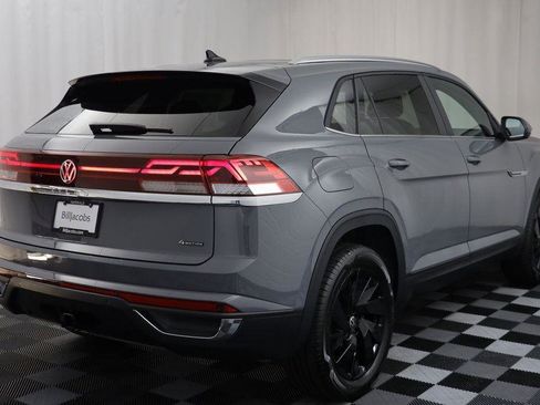 New 2026 Volkswagen Atlas Cross Sport SE image 17