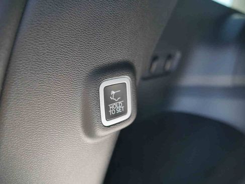 New 2026 Jeep Cherokee Limited image 8