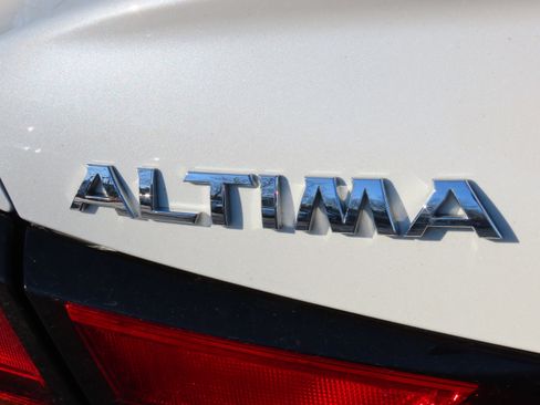 Used 2020 Nissan Altima 2.0 SR image 17