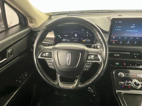 Certified 2023 Lincoln Nautilus FWD image 11