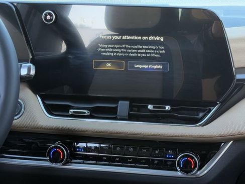 New 2026 Chevrolet Equinox ACTIV w/ Convenience Package III image 16