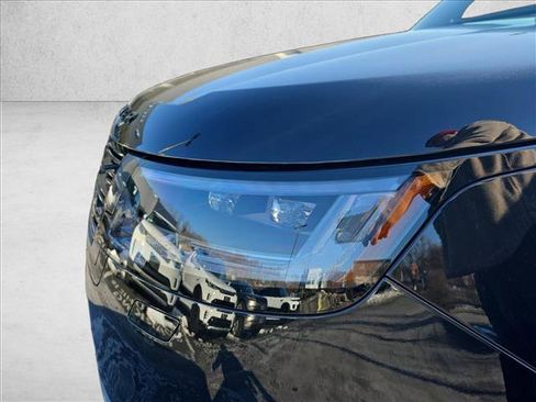 New 2026 Land Rover Range Rover Long Wheelbase SE image 30