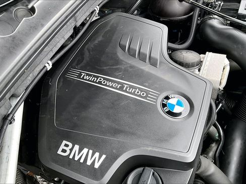 Used 2017 BMW X3 xDrive28i AWD/4WD image 30