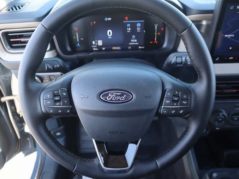 New 2026 Ford Maverick Lariat image 3