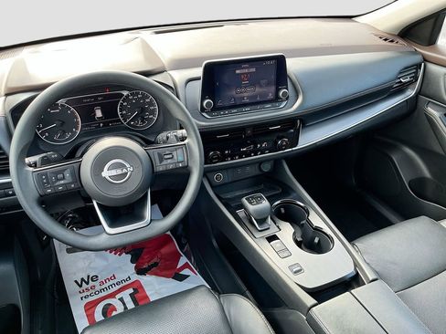 Used 2023 Nissan Rogue SV image 22