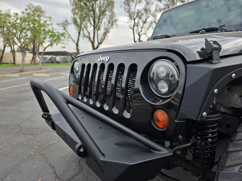 Used 2013 Jeep Wrangler Unlimited Sport AWD/4WD image 21