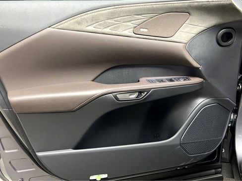 New 2026 Lexus RX 450h AWD image 38