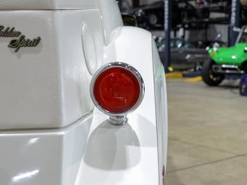 Used 1988 Ford Mustang LX image 38