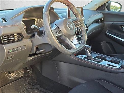 Used 2022 Nissan Sentra SR FWD image 9