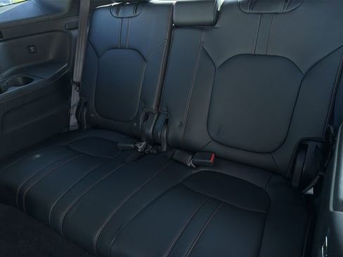 Used 2025 Honda Pilot TrailSport image 20