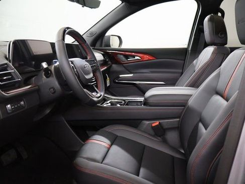 New 2026 Chevrolet Traverse RS image 11