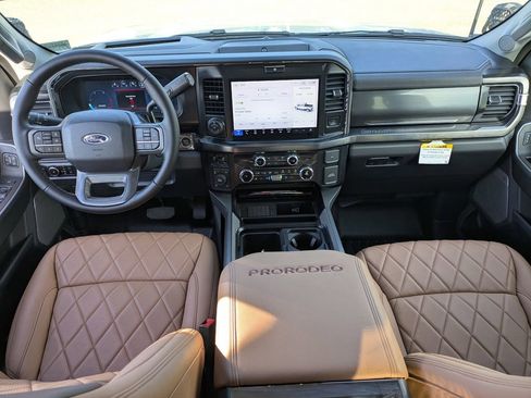 New 2026 Ford F250 Lariat w/ Black Appearance Package AWD/4WD image 16