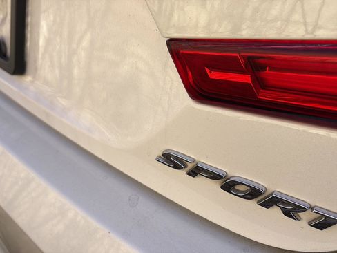 Used 2021 Honda Accord Sport image 5