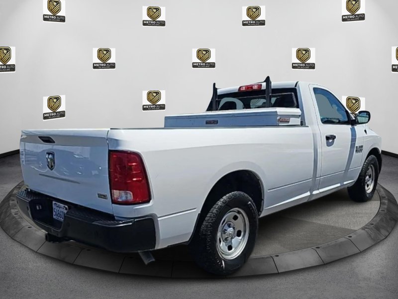 Used 2018 RAM 1500 Express RWD image 6