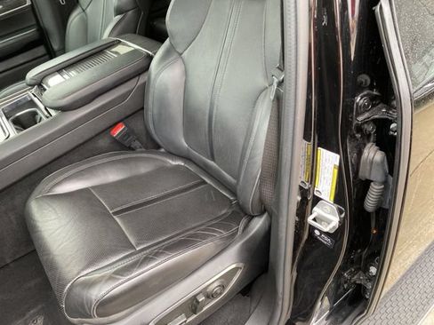 Used 2022 Jeep Wagoneer Series II AWD/4WD image 17
