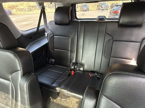 Used 2017 Chevrolet Suburban Premier image 27