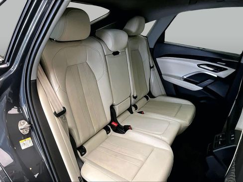 Used 2025 Audi Q5 Premium Plus w/ Premium Plus AWD/4WD image 22