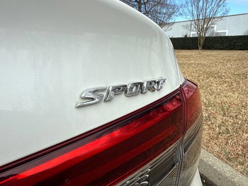 Used 2022 Honda Civic Sport image 7