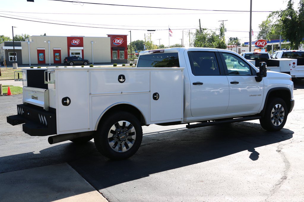 Used 2025 Chevrolet Silverado 2500 Custom w/ Custom Value Package AWD/4WD image 5