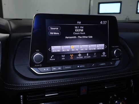 Used 2023 Nissan Rogue SL image 29