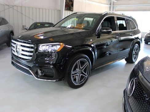 Used 2024 Mercedes-Benz GLS 450 4MATIC w/ AMG Line Exterior image 45