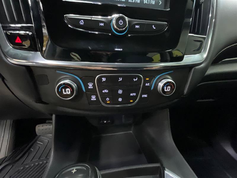 Used 2018 Chevrolet Traverse LS AWD/4WD image 17