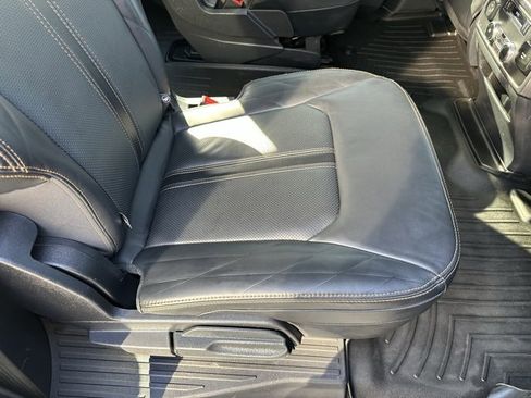 Used 2022 Ford Expedition Max Platinum image 19