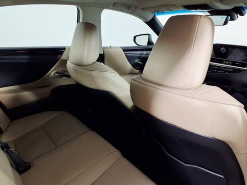 Used 2020 Lexus ES 350 w/ Premium Package FWD image 11