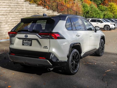 Used 2022 Toyota RAV4 XSE image 5