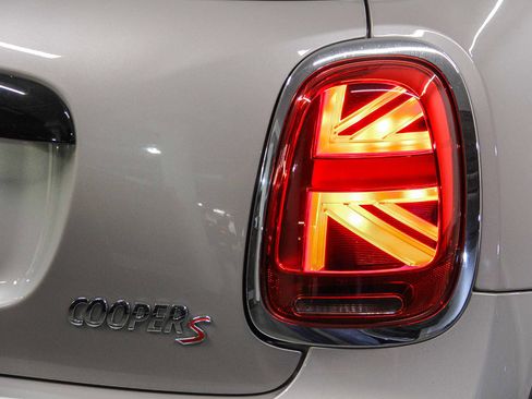 Certified 2023 MINI Cooper S image 7