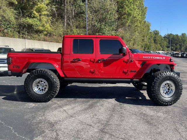 Used 2021 Jeep Gladiator Sport AWD/4WD image 2
