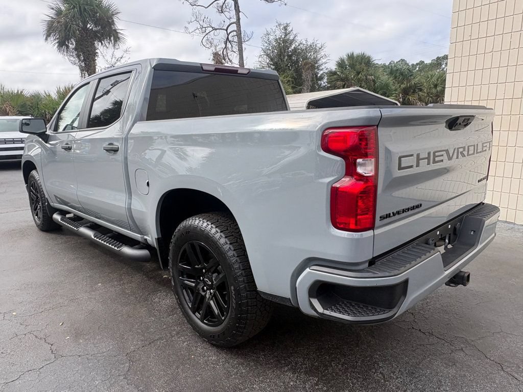 Used 2024 Chevrolet Silverado 1500 Custom w/ Turbomax Blackout Package RWD image 3