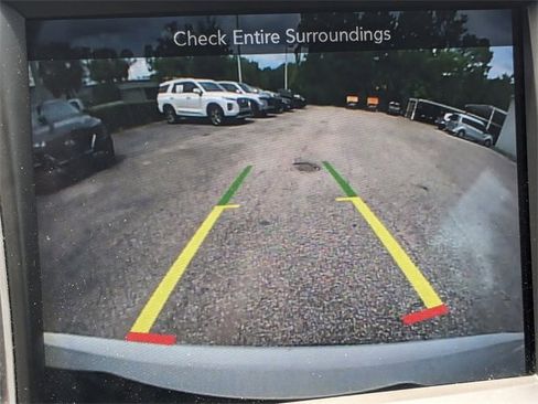 Used 2019 Maserati Levante image 23