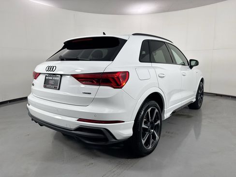 Used 2025 Audi Q3 2.0T Premium Plus w/ Premium Plus Package AWD/4WD image 36