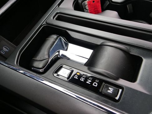 Used 2021 Ford F150 Lariat w/ Equipment Group 502A High image 28