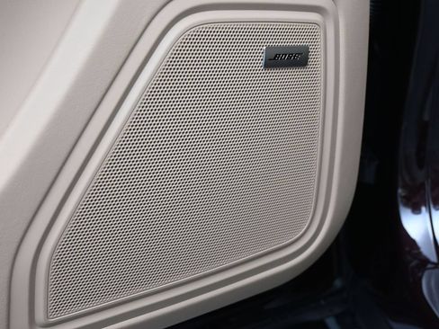 Certified 2026 Porsche Macan AWD/4WD image 16
