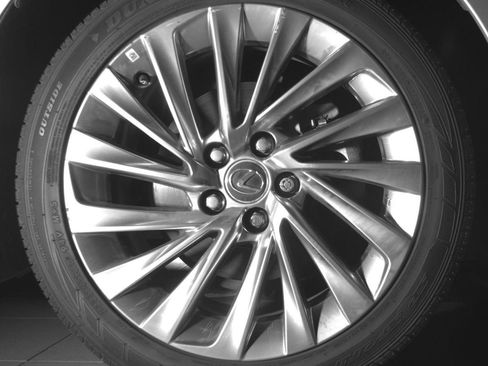 Used 2020 Lexus ES 350 Ultra Luxury w/ Accessory Package 2 image 11