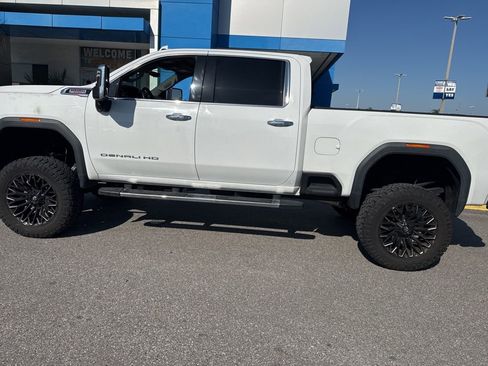 Used 2020 GMC Sierra 3500 Denali w/ Denali Ultimate Package image 7