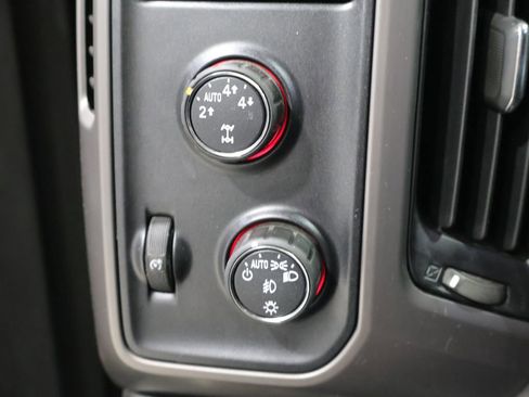 Used 2014 GMC Sierra 1500 SLT w/ All-Terrain Package AWD/4WD image 30