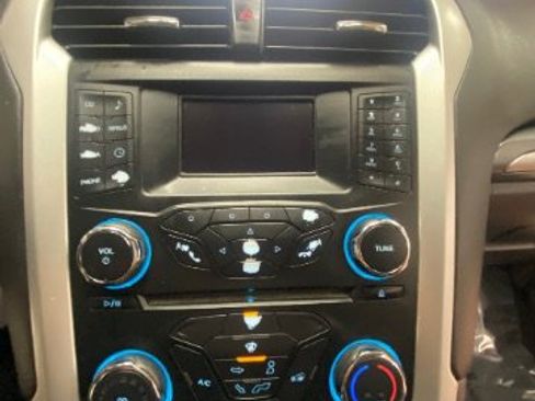 Used 2013 Ford Fusion S image 12