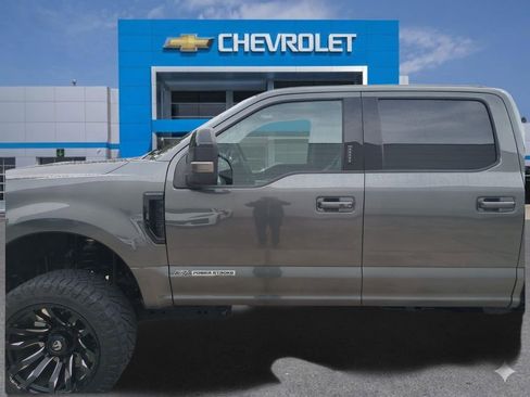 Used 2020 Ford F250 Lariat AWD/4WD image 13