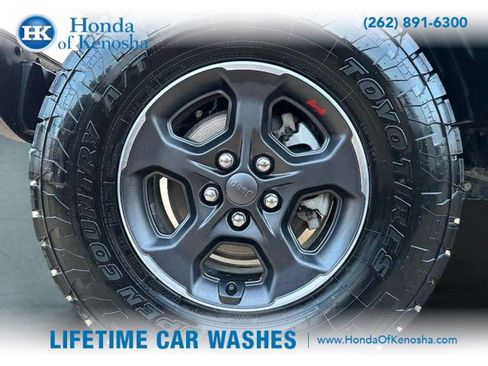 Used 2023 Jeep Gladiator Rubicon w/ Cold Weather Group image 34