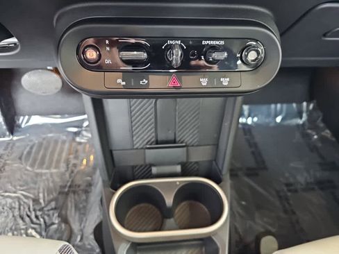 Certified 2025 MINI Cooper 2-Door Hardtop image 16