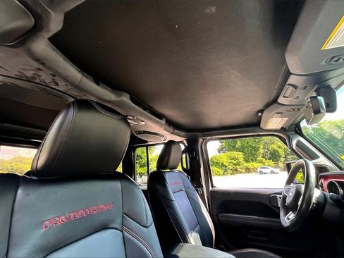 Used 2018 Jeep Wrangler Unlimited Rubicon image 24