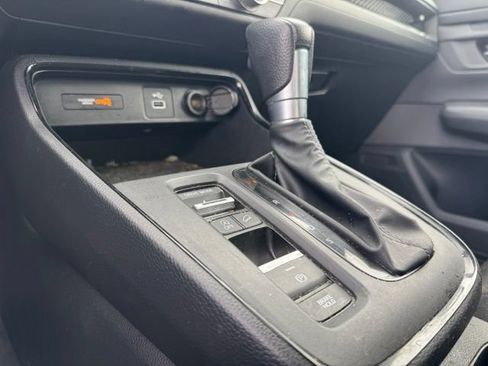 Used 2025 Honda CR-V LX image 16