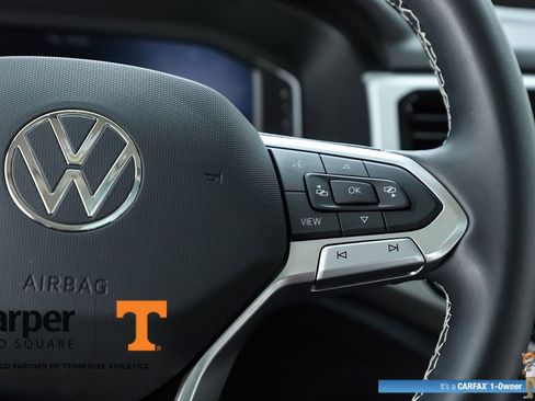 Used 2023 Volkswagen Atlas SE w/ Panoramic Sunroof Package FWD image 22