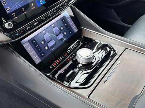 Used 2022 Jeep Grand Wagoneer Series II image 30