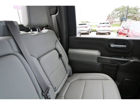 Used 2020 Chevrolet Silverado 2500 LTZ w/ LTZ Texas Edition AWD/4WD image 15