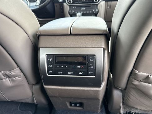 Used 2023 Lexus GX 460 Premium w/ Premium Package AWD/4WD image 18